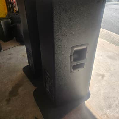 Pair of QSC KW153 3-Way 1000-Watt 15" Active Loudspeaker 2010s - Black image 7