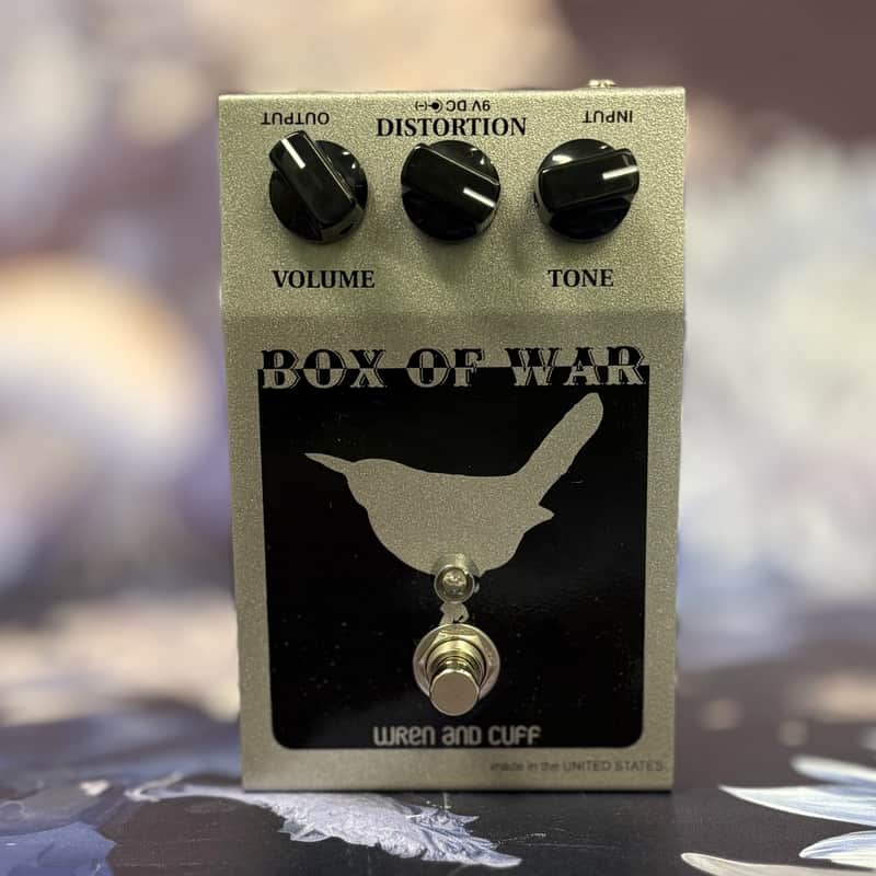 Wren and Cuff Box of War