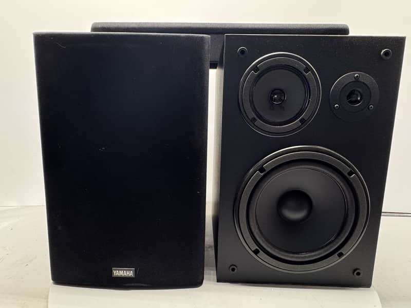 Yamaha NS-A637 Bookshelf Speakers Pair Vintage HiFi Stereo Home Audio 2 Way image 1