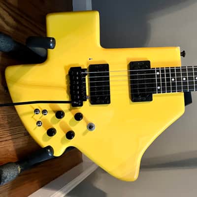 Carvin Texas Shaped Guitar image 2