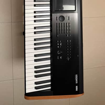 Korg Kronos 2 73 Key 2021 image 2