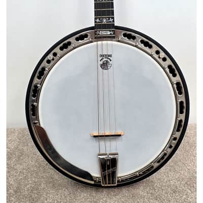 Deering Sierra 17 Fret Short Scale Tenor Banjo - Excellent w/ Hard Case image 2