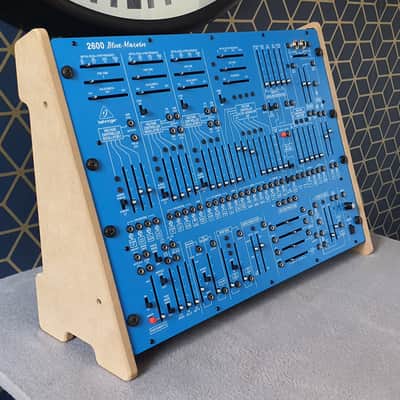 Behringer 2600 Blue Marvin, Gray Meanie - MDF Dual Angle 8U Stand image 3