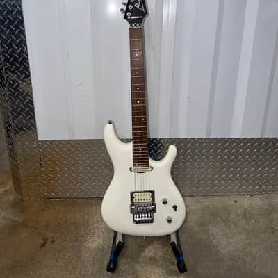 Ibanez JS2400-WH Joe Satriani Signature Prestige — White, MIJ image 1