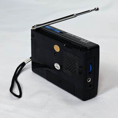 Unbranded Portable AM/FM 9-Band Radio 1990s - Black image 9