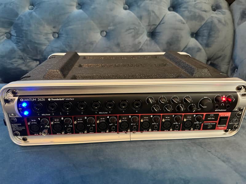 PreSonus Quantum Thunderbolt Audio Interface 2010s - Black image 1