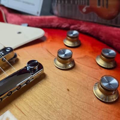 Gibson Les Paul Deluxe BRAND NEW Cherry Sunburst Mini Humbuckers Vintage American USA 70s Reissue with standard hard case image 6