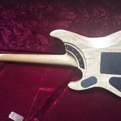 Washburn N4 korina limited edition 25 run image 3