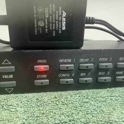 Alesis QuadraVerb 20k Bandwidth Simultaneous Digital Effects Processor 1990s - Black image 4