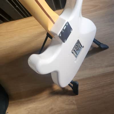 Fender MIJ Hybrid II Stratocaster (US Blonde) image 4