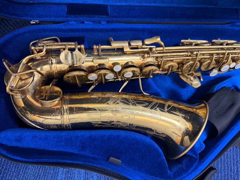 C.G. Conn 6M 1948 - Lacquer image 1