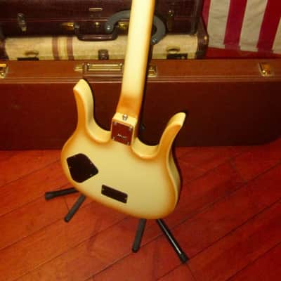 1981 Hondo Longhorn Burst w/ Original Case image 6