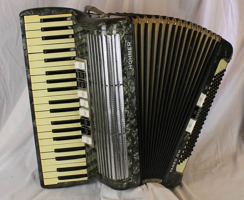8064 - Slate Hohner Tango IIIM Piano Accordion LMM 41 120 image 1