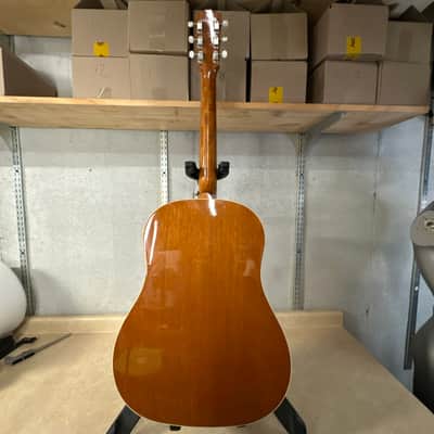 Gibson J-35 2018 - Antique Natural OHSC NICE! image 6
