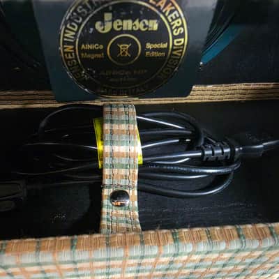 Fender Super Champ X2 2-Channel 15-Watt 1x10" Custom Green image 9