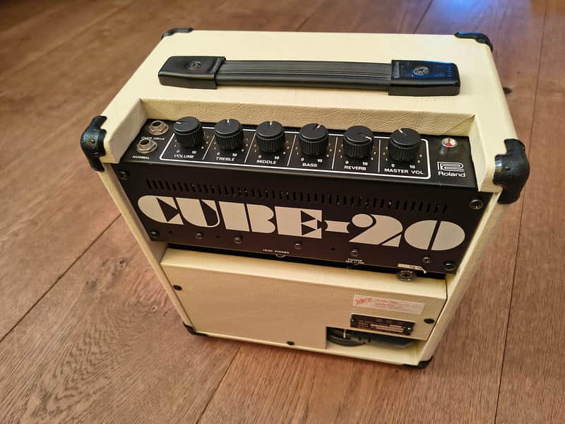 Roland CUBE-20 First Generation 1978, Spring Reverb, Cream / White-blonde image 1