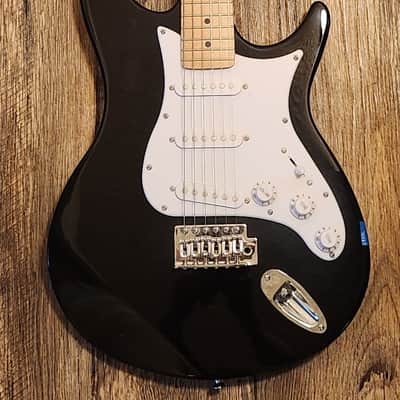 BEHRINGER iAXE393 (USB-Guitar) electric guitars