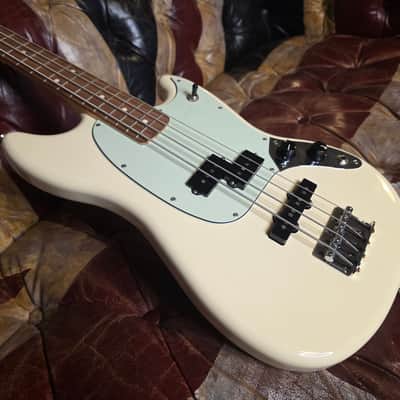 Fender Mustang Bass ARTIST OWNED by THE DARKNESS studio used to record MOTORHEART album Dan & Justin Hawkins Precision Jazz PJ Bass Pickups image 2