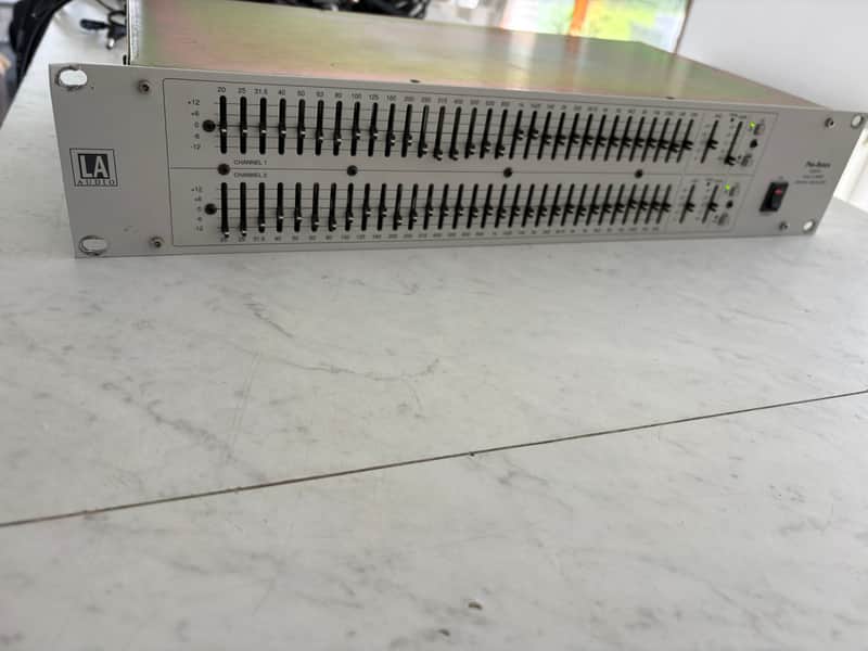 LA audio EQ231S image 1