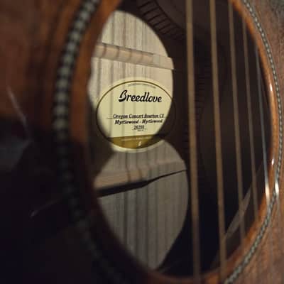 Breedlove Oregon Concert Bourbon CE Myrtlewood Excellent Cond image 9