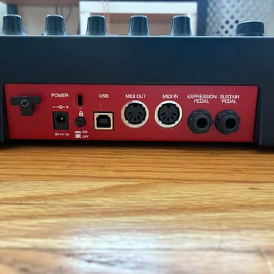 Akai MPK249 2014 - Present - Black image 5