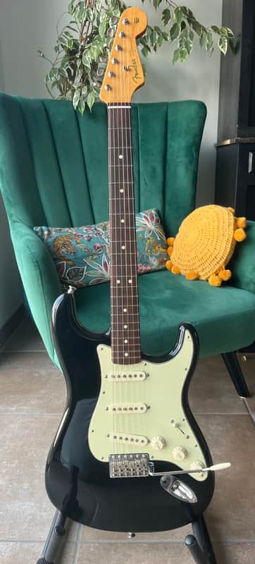 Fender Classic Series '60s Stratocaster with Rosewood Fretboard 1999 - 2016 - Black image 1