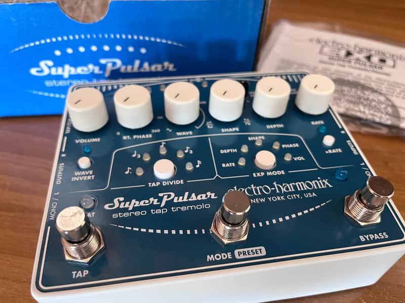 Electro-Harmonix Super Pulsar Stereo Tap Tremolo 2015 - Present - Blue image 1