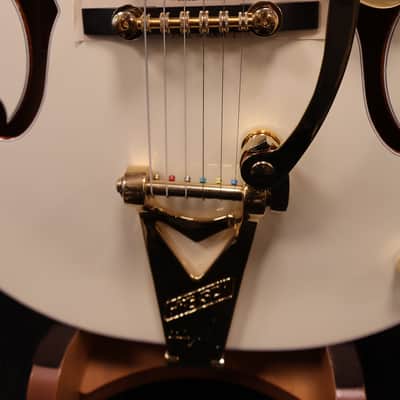 Gretsch G6136T-59 Vintage Select Edition '59 White Falcon image 4