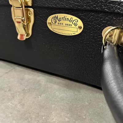 Martin J-40 Standard Jumbo Acoustic Guitar image 7
