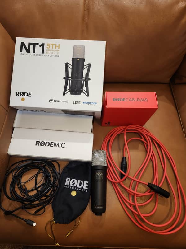 RODE NT1 5th Generation Condenser Mic - Black image 1