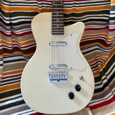 Danelectro '56 Pro 2005 - Cream image 1