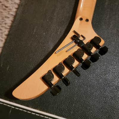 Kramer Nightswan Electric Guitar Vintage USA 1988 Blue Sparkle Excellent Condition W/OHSC image 11