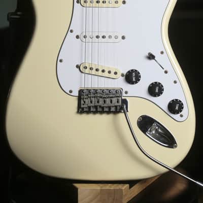 Fender Jimi Hendrix Stratocaster ST68 Reissue CIJ 2007 Vintage White - DiMarzio HS-3 / Texas Special - Pro Setup image 2