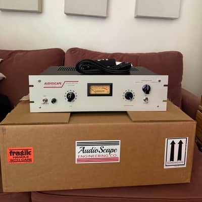 AudioScape Engineering Co. Opto Comp Leveling Amplifier 2016 - 2021 - Gray image 1
