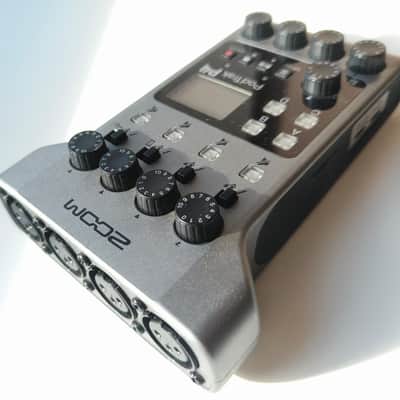 Zoom P4 PodTrak Podcasting Mixer and Interface image 2