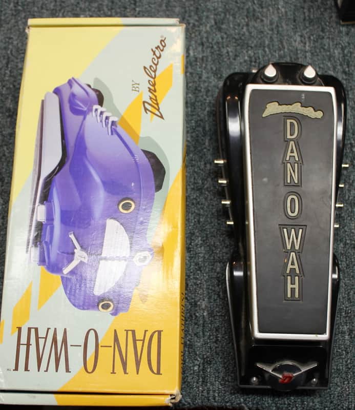 Danelectro Danowah Wah Wah Guitar Effects Pedal Black with Box