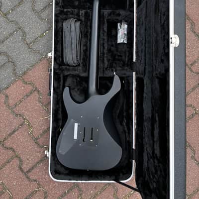 ESP LTD M-Black Metal image 2