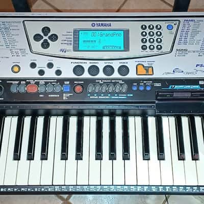 Yamaha PSR-340 Workstation Keyboard Piano Synth MIDI Disk Drive Disks Power Supply image 1