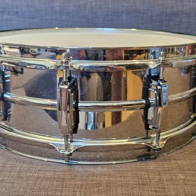 Ludwig 400 Supraphonic Keystone Badge 1963 - 1969 - Chrome image 4
