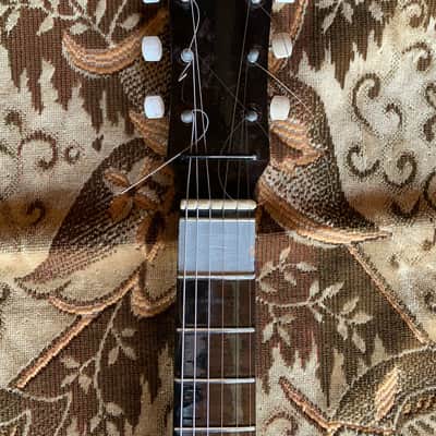 PLASTIC BODY Lunacharskaya Archtop 409 1970-1975 Red Soviet USSR Vintage image 3