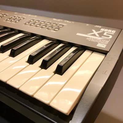 Korg X5 Polyphonic Synthesizer 1995 - Black/Silver