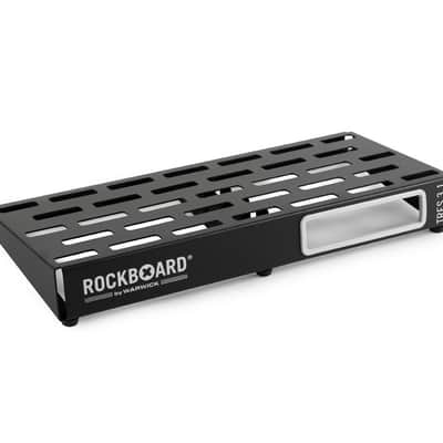 RockBoard TRES 3.1 (9.25" x 20") Pedalboard with Pro GigBag image 3