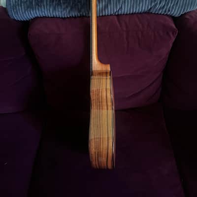 Kala Acacia Contour Baritone Ukulele - Gloss image 3