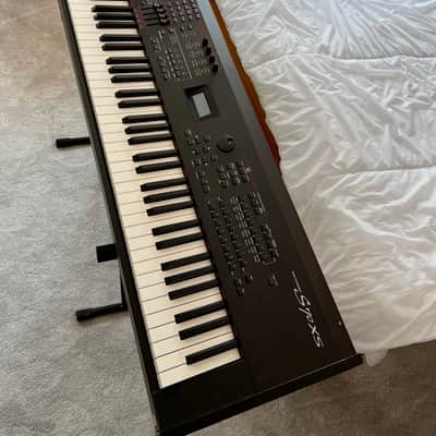 Yamaha S70 XS Master Keyboard 2018 Black image 1
