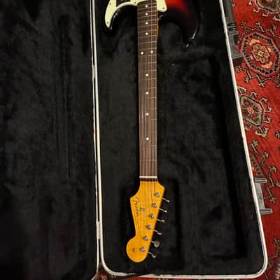 Fender Limited Edition Vintera II  '60s Stratocaster - Road Worn 3-Color Sunburst image 5