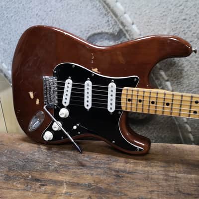 Fender Stratocaster 1976 Mocha image 2