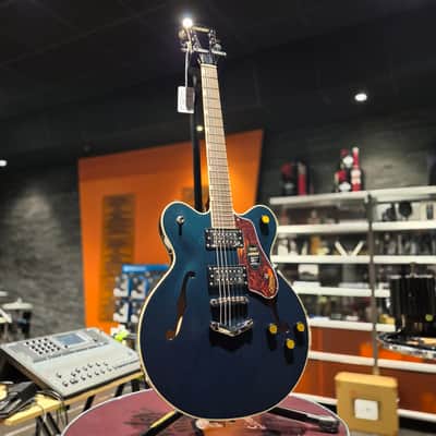 Gretsch G2622 Streamliner Center Block Double-Cut with V-Stoptail 2025 - Present - Midnight Sapphire image 1