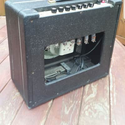 1963 Univox Model U-202R  All Tube Guitar Amp With Reverb/Tremolo Rare image 4