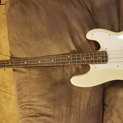 Peavey  international series milestone ii  White image 9