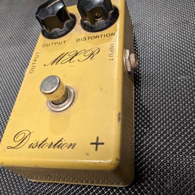 MXR MX-104 Script Distortion + 1973 - 1975 - Yellow image 3